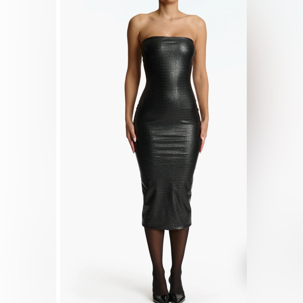 Naked wardrobe black crocodile skin strapless dress. XS NWT